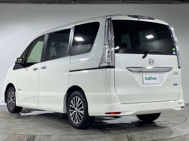 日産 セレナ HWS S HV Vセレ +SeftyⅡ 福岡県 2015(平27)年 6.2万km ブリリアントホワイトパール 純正7型SDナビゲーション【MC314D-W】/(フルセグTV/CD/DVD/BT/SD/USB) /アラウンドビューモニター/純正後席モニター/両側電動スライドドア/サンシェード/エマージェンシーブレーキ/クルーズコントロール/レーンキープ/アイドリングストップ/社外前後ドライブレコーダー/前後クリアランスソナー/革巻きステアリング/ECO/ビルトインETC/プッシュスタート/インテリジェントキー/純正サイドシル/LEDヘッドランプ/オートライト/フロントフォグランプ/純正１６インチアルミホイール