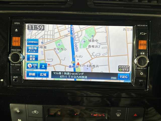 日産 セレナ HWS S HV Vセレ +SeftyⅡ 福岡県 2015(平27)年 6.2万km ブリリアントホワイトパール 純正7型SDナビゲーション【MC314D-W】/(フルセグTV/CD/DVD/BT/SD/USB) /アラウンドビューモニター/純正後席モニター/両側電動スライドドア/サンシェード/エマージェンシーブレーキ/クルーズコントロール/レーンキープ/アイドリングストップ/社外前後ドライブレコーダー/前後クリアランスソナー/革巻きステアリング/ECO/ビルトインETC/プッシュスタート/インテリジェントキー/純正サイドシル/LEDヘッドランプ/オートライト/フロントフォグランプ/純正１６インチアルミホイール