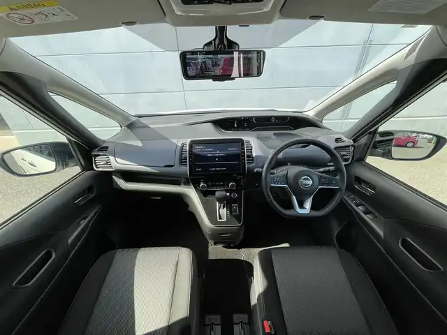 日産 セレナ ハイウェイスター V 千葉県 2021(令3)年 1.2万km ブリリアントホワイトパール 衝突軽減ブレーキ/全方位カメラ/後席モニター/両側パワースライドドア/純正１０インチＳＤナビ/レーダークルーズコントロール/ＬＥＤヘッドライト/オートライト/コーナーセンサー/ＥＴＣ