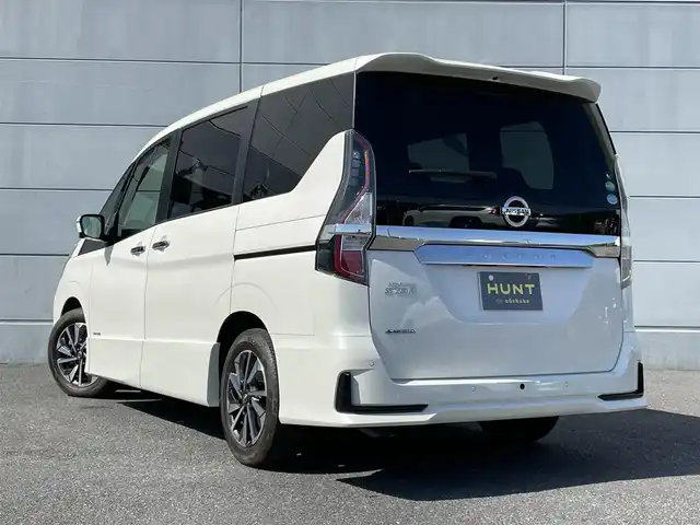 日産 セレナ ハイウェイスター V 千葉県 2021(令3)年 1.2万km ブリリアントホワイトパール 衝突軽減ブレーキ/全方位カメラ/後席モニター/両側パワースライドドア/純正１０インチＳＤナビ/レーダークルーズコントロール/ＬＥＤヘッドライト/オートライト/コーナーセンサー/ＥＴＣ