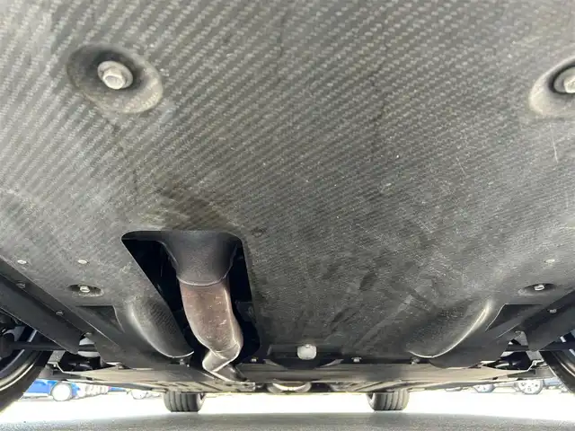 日産 ＧＴ－Ｒ ピュアエディション 静岡県 2011(平23)年 4.5万km ブリリアントホワイトパール 社外ファンモーター/サクションパイプ/ダウンパイプ　HKSストレート/社外ヘッドライト　VALENTI/サクションキット　HKS/エンジンスタートボタン/パワーステアリング/パワーウィンドウ/取扱説明書/4WD/スマートキー/オートエアコン/純正ナビ（CD.BT.フルセグ）/USB入力端子/純正ETC/レザーシート/ドライブレコーダー前後/純正フロアマット/純正アルミホイール/ABS/横滑り防止装置/盗難防止装置/オートライト/Wエアバック