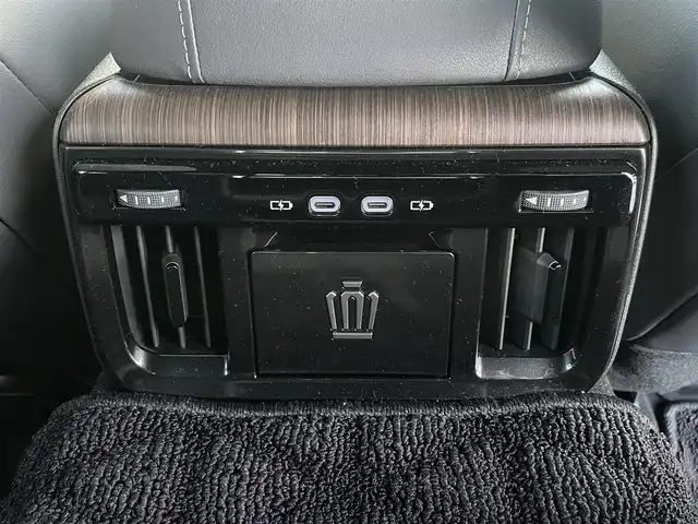 トヨタ クラウン Z 千葉県 2024(令6)年 0.5万km プレシャスブラックパール パノラマルーフ/純正ディスプレイオーディオ/・フルセグTV/・HDMI/Bluetooth/・AM/FM/プリクラッシュセーフティ/レーダークルーズコントロール/アラウンドビューモニター /ビルトインETC2.0/アドバンスドパーク/パーキングサポートブレーキ/クリアランスソナー/ブラインドスポットモニター/レーントレーシングアシスト/LEDヘッドライト/アダプティブハイビーム/オートライト/ポジションメモリー/フロントシートベンチレーション/フロントシートヒーター/リアシートベンチレーション/リアシートヒーター/リヤサンシェード/トランクオープナー/パドルシフト/AC100V/ドライブモードセレクト/スノーモード/スマートキーx２/純正ドアバイザー/純正フロアマット/取扱説明書/保証書