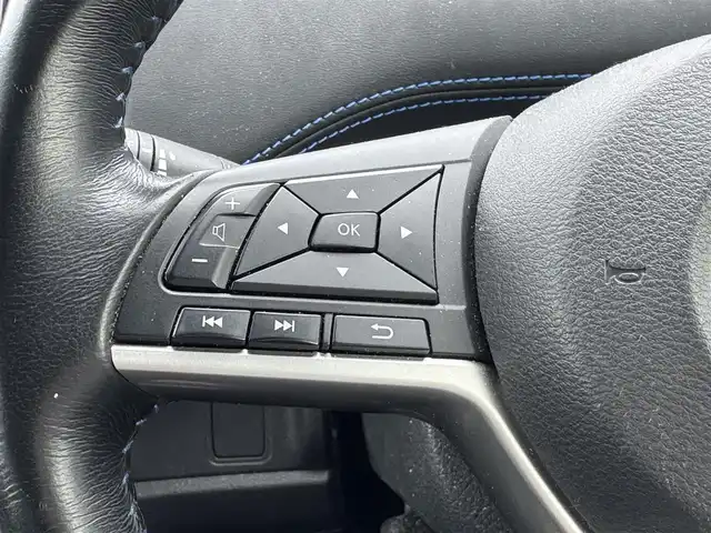 日産 セレナ e-パワー オーテック セーフティPKG 大阪府 2020(令2)年 4.1万km ダイヤモンドブラック 禁煙車/純正10インチナビ/(CD/DVD/フルセグ/Bluetooth)/アラウンドビューモニター/純正フリップダウンモニター/プロパイロット/両側電動/前後ドラレコ/インテリジェントパーキングアシスト/コーナーセンサー/BSM/LEDヘッドライト/オートライト/スマートキー/スペアキー/プッシュスタート