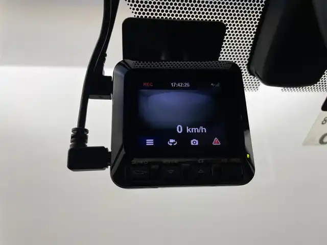 レクサス ＮＸ 300h Fスポーツ 群馬県 2015(平27)年 9.8万km スターライトブラックガラスフレーク ムーンルーフ/三眼LEDヘッドライト/・オートマチックハイビーム/クリアランスソナー/バックソナー/パワーバックドア/――――――――――――――――/純正7インチナビ/（フルセグTV/BT/CD/DVD/USB/SD/AUX）/バックカメラ/ビルトインETC/社外前後ドライブレコーダー/クルーズコントロール/ステアリングヒーター/D/N席シートヒーター/シートベンチレーション/D/N席パワーシート/D席メモリーパワーシート/パドルシフト/プッシュスタート/純正18インチアルミホイール