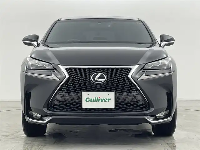レクサス ＮＸ 300h Fスポーツ 群馬県 2015(平27)年 9.8万km スターライトブラックガラスフレーク ムーンルーフ/三眼LEDヘッドライト/・オートマチックハイビーム/クリアランスソナー/バックソナー/パワーバックドア/――――――――――――――――/純正7インチナビ/（フルセグTV/BT/CD/DVD/USB/SD/AUX）/バックカメラ/ビルトインETC/社外前後ドライブレコーダー/クルーズコントロール/ステアリングヒーター/D/N席シートヒーター/シートベンチレーション/D/N席パワーシート/D席メモリーパワーシート/パドルシフト/プッシュスタート/純正18インチアルミホイール