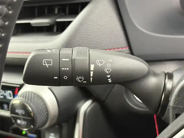 トヨタ ＲＡＶ４ HV アドベンチャー オフロードPKGⅡ 埼玉県 2023(令5)年 2万km 緑Ⅱ ワンオーナー/純正10.5型コネクティッドナビ/バックガイドモニター/自動防眩ミラー/レーダークルーズコントロール//エアシート/シートヒーター/ステアリングヒーター/ビルドインＥＴＣ２．０/アティチュードブラックマイカ×アーバンカーキ　２ZF