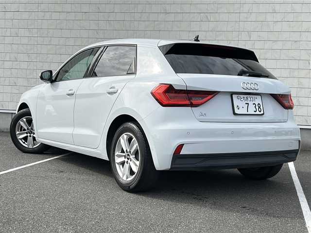 アウディ Ａ１ SB 25TFSI 栃木県 2021(令3)年 6万km グレイシアホワイトメタリック ワンオーナー/純正メモリナビ/・Bluetooth /・バックカメラ/追従式クルーズコントロール/MTモード付AT/ETC2.0/シートヒーター/衝突被害軽減システム/コーナーセンサー/LEDヘッドライト/BSM/取扱説明書/保証書