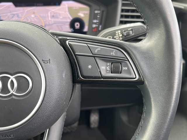 アウディ Ａ１ SB 25TFSI 栃木県 2021(令3)年 6万km グレイシアホワイトメタリック ワンオーナー/純正メモリナビ/・Bluetooth /・バックカメラ/追従式クルーズコントロール/MTモード付AT/ETC2.0/シートヒーター/衝突被害軽減システム/コーナーセンサー/LEDヘッドライト/BSM/取扱説明書/保証書