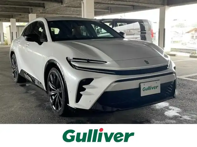 トヨタ クラウン スポーツ Z 茨城県 2024(令6)年 0.5万km ホワイトパールクリスタルシャイン 純正ＳＤナビ　/-BT/FM/AM/TV/４ＷＤ　/ETC2.0/D席N席エアシート　/D席N席シートヒーター　/レーダークルーズコントロール　/デジタルインナーミラー　/パノラミックビューモニター　/メモリー付きパワーシート　/レザーシート　/電動リアゲート　/ＬＥＤライト/コーナーセンサー前後/レーンキープアシスト/オートマチックハイビーム/オートライト/衝突軽減システム/横滑り防止装置/盗難防止装置/プッシュスタート/置くだけ充電器