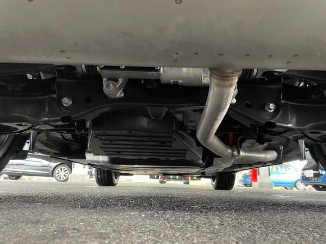トヨタ クラウン スポーツ Z 茨城県 2024(令6)年 0.5万km ホワイトパールクリスタルシャイン 純正ＳＤナビ　/-BT/FM/AM/TV/４ＷＤ　/ETC2.0/D席N席エアシート　/D席N席シートヒーター　/レーダークルーズコントロール　/デジタルインナーミラー　/パノラミックビューモニター　/メモリー付きパワーシート　/レザーシート　/電動リアゲート　/ＬＥＤライト/コーナーセンサー前後/レーンキープアシスト/オートマチックハイビーム/オートライト/衝突軽減システム/横滑り防止装置/盗難防止装置/プッシュスタート/置くだけ充電器