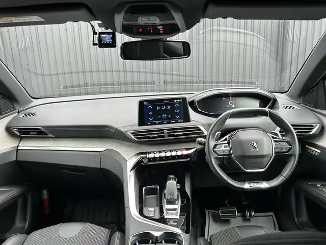 プジョー ３００８ GT ブルー HDi 福島県 2022(令4)年 2.8万km グレー サンルーフ/アダプティブクルーズコントロール/ブラインドスポットモニター/レーンキープアシスト/黒半革シート/純正ディスプレイオーディオ(BT/USB)/AppleCarPlay/パワーシート(D席)/シートヒーター(前席)/パワーバックドア/純正18AW/アダプティブLEDライト/ヒルディセントコントロール/ETC/取扱説明書/保証書/スペアキー