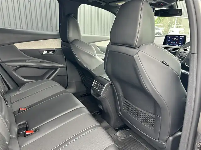 プジョー ３００８ GT ブルー HDi 福島県 2022(令4)年 2.8万km グレー サンルーフ/アダプティブクルーズコントロール/ブラインドスポットモニター/レーンキープアシスト/黒半革シート/純正ディスプレイオーディオ(BT/USB)/AppleCarPlay/パワーシート(D席)/シートヒーター(前席)/パワーバックドア/純正18AW/アダプティブLEDライト/ヒルディセントコントロール/ETC/取扱説明書/保証書/スペアキー