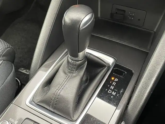 マツダ ＣＸ－５ XD プロアクティブ 岡山県 2016(平28)年 6.2万km クリスタルホワイトパールマイカ 純正7インチナビ/Bluetooth/地デジフルセグ/CD/DVD/バックカメラ/サイドカメラ/衝突軽減ブレーキ/レーダークルーズコントロール/社外ドライブレコーダー/ビルトインETC/ブラインドスポットモニター/ステアリングスイッチ/LEDヘッドライト/オートライト /プッシュスタート /スマートキー/純正19インチアルミホイール/アイドリングストップ/MTモード付きAT/新車保証書/取扱説明書/スペアキー×１