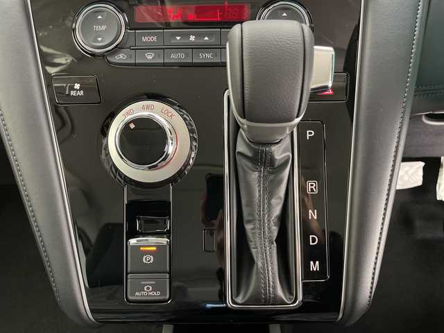 三菱 デリカＤ：５ ブラックエディション 長野県 2025(令7)年 0.1千km アメジストブラック 4WD/ALPINE11型SDナビ（型番：EX11NX）/（フルセグTV＆CD＆DVD＆SD＆BL＆HDMI＆AppleCarPlay＆AndroidAuto）/全方位カメラ/クルーズコントロール（追従あり）/衝突被害軽減ブレーキ/レーンキープアシスト/BSM/両側パワースライドドア/寒冷地仕様/シートヒーター（前席）/パワーシート（D席）/パワーバックドア/パドルシフト/ステアリングヒーター/LEDヘッドライト/オートマチックハイビーム/18インチ純正アルミホイール/スマートキー/スペアキー１本/保証書/取扱説明書