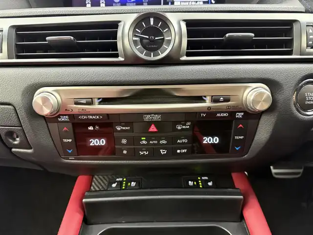 レクサス ＧＳ Ｆ 愛知県 2016(平28)年 3.7万km ホワイトノーヴァガラスフレーク マークレビンソン/オレンジキャリパー/純正SDナビ/フルセグTV/Bluetooth/CD/DVD/赤レザーシート/前席パワーシート/シートヒーター/ベンチレーション/レーダークルーズコントロール/バックカメラ/ETC2.0/パワートランクリッド/レクサスセーフティシステム/ブラインドスポットモニター/クリアランスソナー/３眼LEDヘッドライト/パドルシフト/ステアリングスイッチ/BBS製19インチ純正アルミホイール
