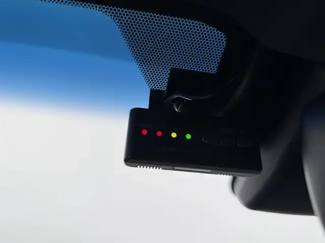 レクサス ＧＳ Ｆ 愛知県 2016(平28)年 3.7万km ホワイトノーヴァガラスフレーク マークレビンソン/オレンジキャリパー/純正SDナビ/フルセグTV/Bluetooth/CD/DVD/赤レザーシート/前席パワーシート/シートヒーター/ベンチレーション/レーダークルーズコントロール/バックカメラ/ETC2.0/パワートランクリッド/レクサスセーフティシステム/ブラインドスポットモニター/クリアランスソナー/３眼LEDヘッドライト/パドルシフト/ステアリングスイッチ/BBS製19インチ純正アルミホイール
