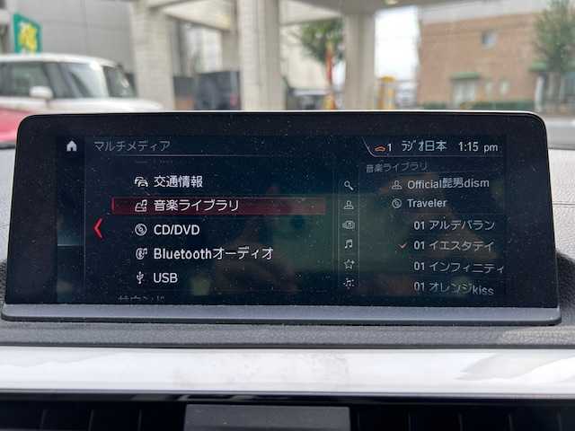 ＢＭＷ １１８ｄ スタイル 東京都 2018(平30)年 3.2万km 白 純正ナビ/　＜DVD/CD/Bluetooth/USB＞/バックカメラ/ＥＴＣ２．０/前後ドライブレコーダー/クルーズコントロール/衝突軽減ブレーキ/車線逸脱警報/コーナーセンサー/ハーフレザーシート/ステアリングスイッチ/電動格納ミラー/スマートキー×２/フロアマット/取扱説明書