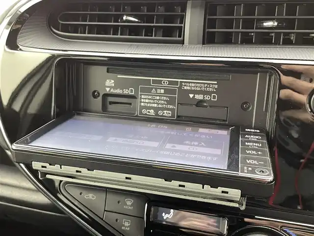 トヨタ アクア S スタイルブラック 福井県 2019(平31)年 2万km ホワイトパールクリスタルシャイン 純正ナビ/・Bluetooth/CD/TV/バックカメラ/コーナーセンサー/コーナーポール/レーンキープアシスト/ドラレコ/プリクラッシュ/ビルトインETC/純正15インチAW/純正フロアマット/オートライト/オートハイビーム/プッシュスタート/スマートキー