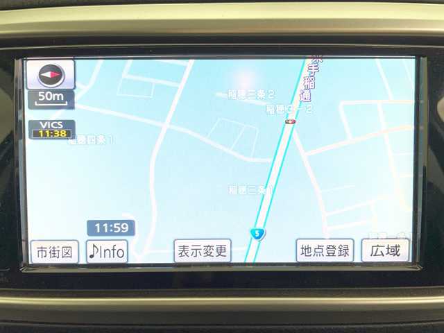 トヨタ ヴィッツ F 道央・札幌 2014(平26)年 7.7万km シルバーマイカM ・4WD/・寒冷地仕様/・社外ナビ&BT&フルセグ/・ドアミラーヒーター/・ETC/・鉄ホイール付スタッドレス積載/・リモコンキー