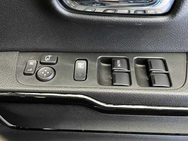 スズキ ハスラー HYBRID X 長野県 2025(令7)年 0.2万km デニムブルー ガンメタリック 2トーン Bluetooth/FM/AM/クルーズコントロール（追従あり）/レーンキープアシスト/コーナーセンサー（後のみ）/ドライブレコーダー（前後）/横滑り防止装置/盗難防止装置/衝突被害軽減システム/シートヒーター（前席）/スマートフォン連帯/アイドリングストップ/電動格納ミラー/オートライト/オートマチックハイビーム/純正夏タイヤ/純正フロアマット/LEDヘッドライト/スマートキー/ドアバイザー