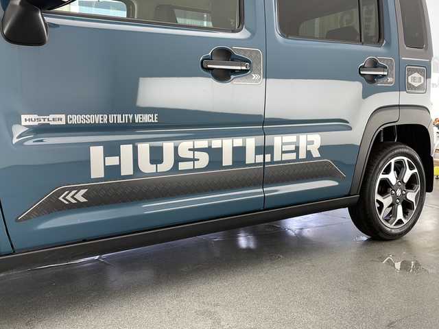 スズキ ハスラー HYBRID X 長野県 2025(令7)年 0.2万km デニムブルー ガンメタリック 2トーン Bluetooth/FM/AM/クルーズコントロール（追従あり）/レーンキープアシスト/コーナーセンサー（後のみ）/ドライブレコーダー（前後）/横滑り防止装置/盗難防止装置/衝突被害軽減システム/シートヒーター（前席）/スマートフォン連帯/アイドリングストップ/電動格納ミラー/オートライト/オートマチックハイビーム/純正夏タイヤ/純正フロアマット/LEDヘッドライト/スマートキー/ドアバイザー