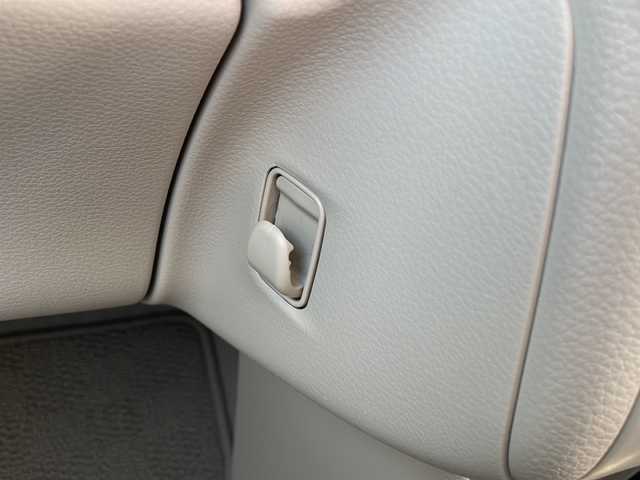 スズキ ラパン S 三重県 2020(令2)年 3.2万km コフレピンクパールメタリック 社外ナビ/フルセグTV/シートヒーター/前方ドラレコ/バックソナー/プリクラッシュ/横滑り防止/ベンチシート/アイドリングストップ/オートライト/電動格納ミラー　/純正フロアマット/純正ドアバイザー/禁煙車