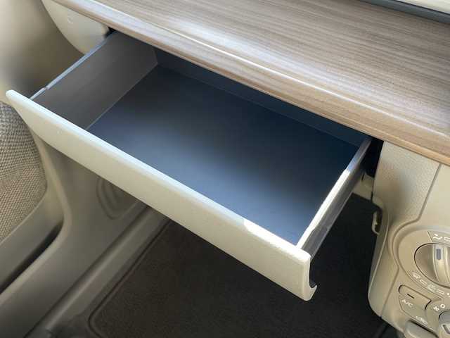 スズキ ラパン S 三重県 2020(令2)年 3.2万km コフレピンクパールメタリック 社外ナビ/フルセグTV/シートヒーター/前方ドラレコ/バックソナー/プリクラッシュ/横滑り防止/ベンチシート/アイドリングストップ/オートライト/電動格納ミラー　/純正フロアマット/純正ドアバイザー/禁煙車