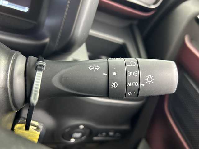 スズキ スペーシア カスタム HYBRID XS 三重県 2024(令6)年 0.1千km ピュアホワイトP /禁煙車//全方位カメラ9型ナビ/　フルセグTV/CarPlay/Android Auto//両側パワースライドドア//前席シートヒーター//両側パワースライドドア//全方位モニター//衝突軽減ブレーキシステム//HUD//ステアリングヒーター//レーダークルーズコントロール//前後コーナーセンサー//オートライト//保証書//取扱説明書//スペアキー