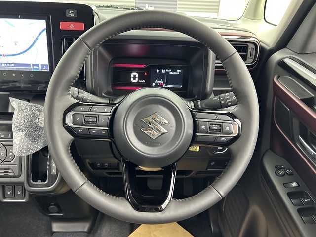 スズキ スペーシア カスタム HYBRID XS 三重県 2024(令6)年 0.1千km ピュアホワイトP /禁煙車//全方位カメラ9型ナビ/　フルセグTV/CarPlay/Android Auto//両側パワースライドドア//前席シートヒーター//両側パワースライドドア//全方位モニター//衝突軽減ブレーキシステム//HUD//ステアリングヒーター//レーダークルーズコントロール//前後コーナーセンサー//オートライト//保証書//取扱説明書//スペアキー