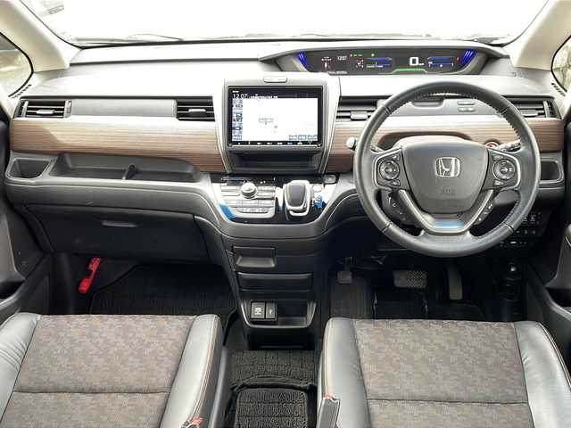 ホンダ フリード＋ ハイブリット クロスター ホンダセンシング 道北・旭川 2021(令3)年 5.8万km クリスタルブラックパール /４WD//禁煙車//寒冷地仕様//法人ワンオーナー//純正メモリナビ/CD/DVD/SD/BT/USB/TV//両側パワースライドドア//純正エンジンスターター//ホンダセンシング/衝突軽減ブレーキ/誤発進抑制機能/後方誤発進抑制機能/歩行者事故低減ステアリング/路外逸脱抑制機能/先行車発進お知らせ機能/標識認識機能/ACC/LKAS//バックカメラ//オートエアコン//フロントデアイサー//ビルトインETC//ミラーヒーター//前席シートヒーター//革巻きステアリング//ステリングスイッチ//リアサンシェード//エコモード//電動格納ミラー//ドアバイザー//ルーフレール//オートライト//LEDヘッドライト//LEDフォグランプ//ミラーウィンカー//夏タイヤ積込み//スペアキー//保証書//取説