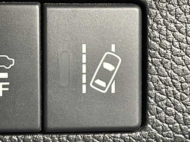 ホンダ フリード＋ ハイブリット クロスター ホンダセンシング 道北・旭川 2021(令3)年 5.8万km クリスタルブラックパール /４WD//禁煙車//寒冷地仕様//法人ワンオーナー//純正メモリナビ/CD/DVD/SD/BT/USB/TV//両側パワースライドドア//純正エンジンスターター//ホンダセンシング/衝突軽減ブレーキ/誤発進抑制機能/後方誤発進抑制機能/歩行者事故低減ステアリング/路外逸脱抑制機能/先行車発進お知らせ機能/標識認識機能/ACC/LKAS//バックカメラ//オートエアコン//フロントデアイサー//ビルトインETC//ミラーヒーター//前席シートヒーター//革巻きステアリング//ステリングスイッチ//リアサンシェード//エコモード//電動格納ミラー//ドアバイザー//ルーフレール//オートライト//LEDヘッドライト//LEDフォグランプ//ミラーウィンカー//夏タイヤ積込み//スペアキー//保証書//取説