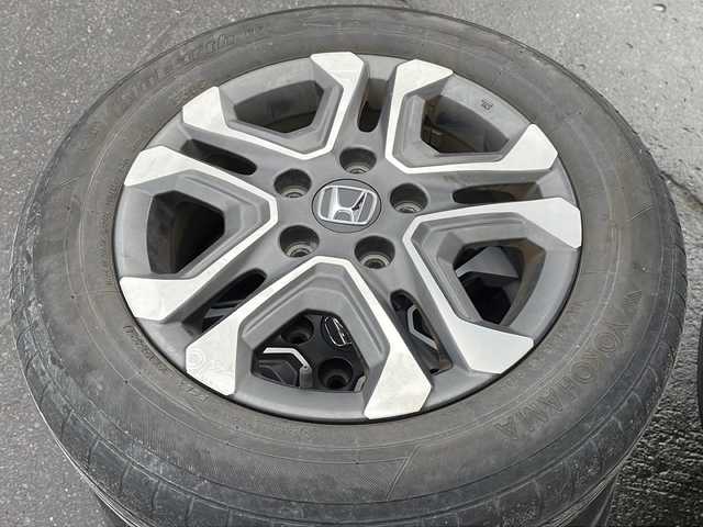 ホンダ フリード＋ ハイブリット クロスター ホンダセンシング 道北・旭川 2021(令3)年 5.8万km クリスタルブラックパール /４WD//禁煙車//寒冷地仕様//法人ワンオーナー//純正メモリナビ/CD/DVD/SD/BT/USB/TV//両側パワースライドドア//純正エンジンスターター//ホンダセンシング/衝突軽減ブレーキ/誤発進抑制機能/後方誤発進抑制機能/歩行者事故低減ステアリング/路外逸脱抑制機能/先行車発進お知らせ機能/標識認識機能/ACC/LKAS//バックカメラ//オートエアコン//フロントデアイサー//ビルトインETC//ミラーヒーター//前席シートヒーター//革巻きステアリング//ステリングスイッチ//リアサンシェード//エコモード//電動格納ミラー//ドアバイザー//ルーフレール//オートライト//LEDヘッドライト//LEDフォグランプ//ミラーウィンカー//夏タイヤ積込み//スペアキー//保証書//取説