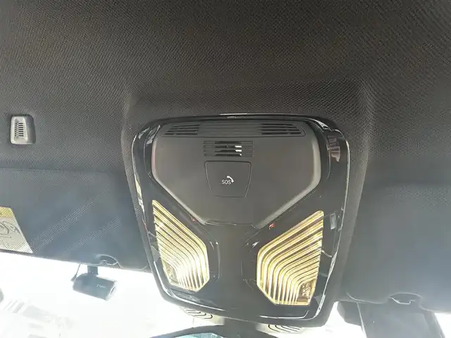 ＢＭＷ ５２３ｄ Mスポーツ ハイライン 愛知県 2017(平29)年 8万km アルピンホワイトⅢ 純正HDDナビ(FM/AM/CD/DVD/BT/USB/フルセグ)/インテリジェントセーフティ/衝突軽減ブレーキ/ACC/車線逸脱警告/ブラインドスポットモニター/ステアリンクアシスト/イノベーションパッケージ/ハイラインパッケージ/ヘッドアップディスプレイ/アラウンドビューモニター・バックカメラ/ターボ/ディーゼル/パドルシフト/パワーシート/レザーシート/シートヒーター/パワーバックドア/LEDヘッドライト/フォグランプ/純正AW19インチ/電動格納ミラー/アイドリングストップ/ETC/プッシュスタート/スマートキー・スペアキー１本/ステアリングリモコン/ハンズフリー/ABS/取扱説明書・保証書