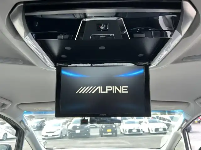 トヨタ アルファード S Cパッケージ 熊本県 2015(平27)年 7.1万km ホワイトパールクリスタルシャイン 社外ナビ（ALPINE）/・AM/FM/CD/DVD/SD/USB/HDMI/BT/・フルセグTV/バックカメラ/横滑り防止機能/クリアランスソナー/クルーズコントロール/前後コーナーセンサー/革巻きステアリング/・ステアリングリモコン/・ステアリングヒーター/レザーシート/・D/N席パワーシート/・D席シートメモリー/・N席＋二列目オットマン/オートライト/・LEDライト/・フォグランプ/フリップダウンモニター（ALPINE）/電動格納ミラー/・ウィンカーミラー/前後ドライブレコーダー（ZDR016）/電動サイドブレーキ/・ホールドボタン/パワーバックドア/ETC/ドアバイザー/純正アルミホイール/社外フロアマット/スマートキー/・スペアキー/社外フロアマット