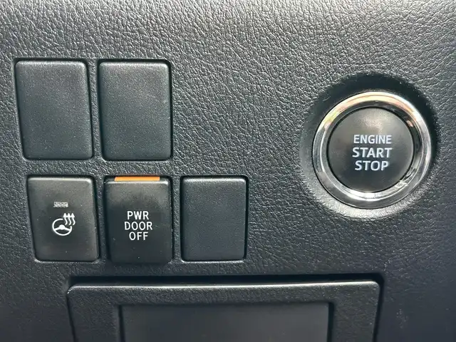 トヨタ アルファード S Cパッケージ 熊本県 2015(平27)年 7.1万km ホワイトパールクリスタルシャイン 社外ナビ（ALPINE）/・AM/FM/CD/DVD/SD/USB/HDMI/BT/・フルセグTV/バックカメラ/横滑り防止機能/クリアランスソナー/クルーズコントロール/前後コーナーセンサー/革巻きステアリング/・ステアリングリモコン/・ステアリングヒーター/レザーシート/・D/N席パワーシート/・D席シートメモリー/・N席＋二列目オットマン/オートライト/・LEDライト/・フォグランプ/フリップダウンモニター（ALPINE）/電動格納ミラー/・ウィンカーミラー/前後ドライブレコーダー（ZDR016）/電動サイドブレーキ/・ホールドボタン/パワーバックドア/ETC/ドアバイザー/純正アルミホイール/社外フロアマット/スマートキー/・スペアキー/社外フロアマット