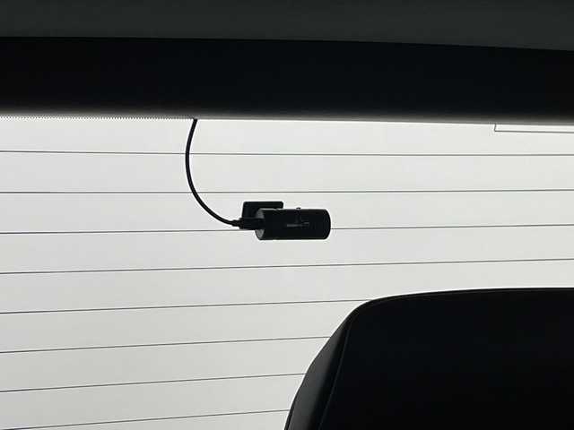 トヨタ アルファードハイブリット Z 埼玉県 2024(令6)年 1.4万km プラチナホワイトパールマイカ 独立ムーンルーフ/後席モニター　/純正１２．３インチナビ機能付きディスプレイオーディオ　/全方位カメラ　/ＢＳＭ　/前後ドライブレコーダー　/ビルトインＥＴＣ２．０　/デジタルインナーミラー　/自動駐車システム　/アダプティブクルーズコントロール/レーンキープアシスト/衝突軽減システム/シートヒーター/エアシート/パワーシート/電動リアゲート/オートブレーキホールド/電子パーキング/オートマティックハイビーム/前後コーナーセンサー/ワイヤレス充電器/オットマン/１００V充電/ヘッドアップディスプレイ/パドルシフト/純正アルミホイール/純正フロアマット/LEDヘッドライト