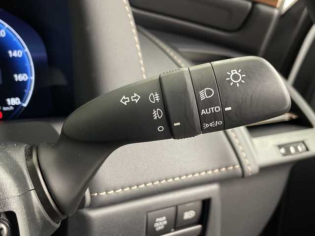 トヨタ アルファードハイブリット Z 埼玉県 2024(令6)年 1.4万km プラチナホワイトパールマイカ 独立ムーンルーフ/後席モニター　/純正１２．３インチナビ機能付きディスプレイオーディオ　/全方位カメラ　/ＢＳＭ　/前後ドライブレコーダー　/ビルトインＥＴＣ２．０　/デジタルインナーミラー　/自動駐車システム　/アダプティブクルーズコントロール/レーンキープアシスト/衝突軽減システム/シートヒーター/エアシート/パワーシート/電動リアゲート/オートブレーキホールド/電子パーキング/オートマティックハイビーム/前後コーナーセンサー/ワイヤレス充電器/オットマン/１００V充電/ヘッドアップディスプレイ/パドルシフト/純正アルミホイール/純正フロアマット/LEDヘッドライト