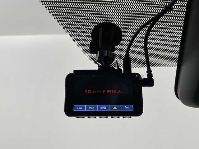 トヨタ アルファードハイブリット Z 埼玉県 2024(令6)年 1.4万km プラチナホワイトパールマイカ 独立ムーンルーフ/後席モニター　/純正１２．３インチナビ機能付きディスプレイオーディオ　/全方位カメラ　/ＢＳＭ　/前後ドライブレコーダー　/ビルトインＥＴＣ２．０　/デジタルインナーミラー　/自動駐車システム　/アダプティブクルーズコントロール/レーンキープアシスト/衝突軽減システム/シートヒーター/エアシート/パワーシート/電動リアゲート/オートブレーキホールド/電子パーキング/オートマティックハイビーム/前後コーナーセンサー/ワイヤレス充電器/オットマン/１００V充電/ヘッドアップディスプレイ/パドルシフト/純正アルミホイール/純正フロアマット/LEDヘッドライト