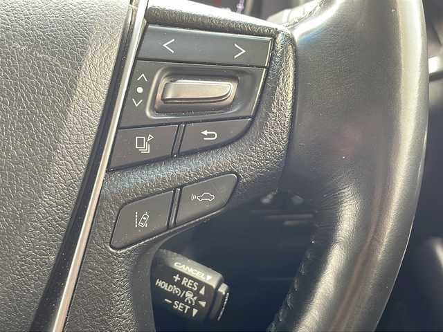 トヨタ アルファード S Cパッケージ 沖縄県 2018(平30)年 3.5万km ホワイトパールクリスタルシャイン 純正１０型ナビ　【NSZN-Z66T】/　(フルセグTV　Bluetooth　CD/DVD)/１２．８型フリップダウンモニター　/バックカメラ　/前後ドライブレコーダー　/ETC2.0/トヨタセーフティセンス/ステアリングスイッチ/ステアリングヒーター/両側パワースライドドア/パワーバックドア/オットマン/レザーシート　/パワーシート　/シートヒーター/エアシート/スマートキー/プッシュスタート/クリアランスソナー/ＬＥＤヘッドライト　/オートライト