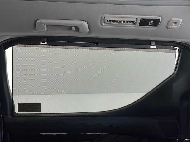 トヨタ アルファード S Cパッケージ 沖縄県 2018(平30)年 3.5万km ホワイトパールクリスタルシャイン 純正１０型ナビ　【NSZN-Z66T】/　(フルセグTV　Bluetooth　CD/DVD)/１２．８型フリップダウンモニター　/バックカメラ　/前後ドライブレコーダー　/ETC2.0/トヨタセーフティセンス/ステアリングスイッチ/ステアリングヒーター/両側パワースライドドア/パワーバックドア/オットマン/レザーシート　/パワーシート　/シートヒーター/エアシート/スマートキー/プッシュスタート/クリアランスソナー/ＬＥＤヘッドライト　/オートライト