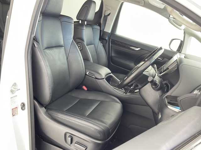 トヨタ アルファード S Cパッケージ 沖縄県 2018(平30)年 3.5万km ホワイトパールクリスタルシャイン 純正１０型ナビ　【NSZN-Z66T】/　(フルセグTV　Bluetooth　CD/DVD)/１２．８型フリップダウンモニター　/バックカメラ　/前後ドライブレコーダー　/ETC2.0/トヨタセーフティセンス/ステアリングスイッチ/ステアリングヒーター/両側パワースライドドア/パワーバックドア/オットマン/レザーシート　/パワーシート　/シートヒーター/エアシート/スマートキー/プッシュスタート/クリアランスソナー/ＬＥＤヘッドライト　/オートライト