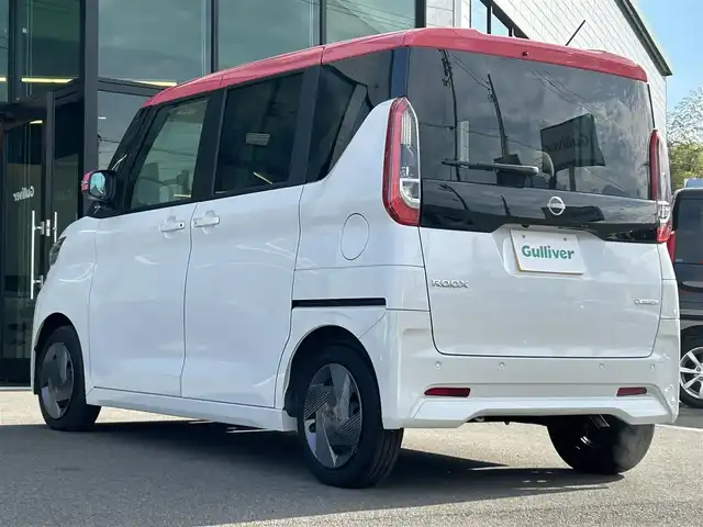 日産 ルークス X 愛媛県 2024(令6)年 0.3万km パールⅡ 純正9型ナビ(Bluetooth/フルセグTV)/全周囲カメラ/ドライブレコーダー/左側電動スライド/左側ハンズフリースライド/インテリジェントセーフティ/クリアランスソナー/リアサーキュレーター/アイドリングストップ/電格ミラー/現状サマー(鉄)(155/65/R14)/YOKOHAMA BluEarth-FE AE30/禁煙車