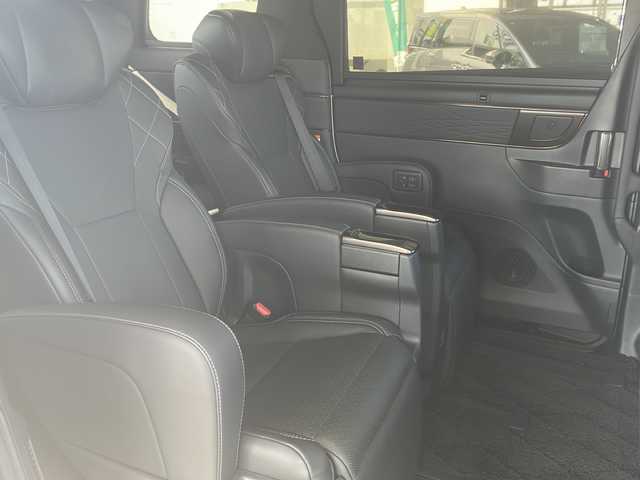 トヨタ ヴェルファイア ハイブリット Z プレミア 愛知県 2024(令6)年 2万km プラチナホワイトパールマイカ ワンオーナー/左右独立ムーンルーフ/トヨタチームメイト/【アドバンストパーク・パーキングサポートブレーキ（周辺静止物）・アドバンストドライブ・緊急時操舵支援・フロントクロストラフィックアラート・レーンチェンジアシスト・ドライバーモニターカメラ】/Toyota Safety Sense/【プリクラッシュセーフティ・レーントレーシングアシスト・全車速追従機能付レーダークルーズコントロール・アダプティブハイビームシステム/・ロードサインアシスト・ドライバー異常時対応システム・プロアクティブドライビングアシスト・発進遅れ告知機能・BSM】/パーキングサポートブレーキ/デジタルインナーミラー/14インチディスプレイオーディオ/【車載ナビ・地デジTV・Mira cast】/純正フリップダウンモニター/ETC2.0/パノラミックビューモニター/ヘッドアップディスプレイ/両側パワースライドドア/パワーバックドア/本革シート/シートヒーター/ベンチレーション/ステアリングヒーター/置くだけ充電/新車保証書/スペアキーあり