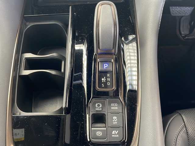 トヨタ ヴェルファイア ハイブリット Z プレミア 愛知県 2024(令6)年 2万km プラチナホワイトパールマイカ ワンオーナー/左右独立ムーンルーフ/トヨタチームメイト/【アドバンストパーク・パーキングサポートブレーキ（周辺静止物）・アドバンストドライブ・緊急時操舵支援・フロントクロストラフィックアラート・レーンチェンジアシスト・ドライバーモニターカメラ】/Toyota Safety Sense/【プリクラッシュセーフティ・レーントレーシングアシスト・全車速追従機能付レーダークルーズコントロール・アダプティブハイビームシステム/・ロードサインアシスト・ドライバー異常時対応システム・プロアクティブドライビングアシスト・発進遅れ告知機能・BSM】/パーキングサポートブレーキ/デジタルインナーミラー/14インチディスプレイオーディオ/【車載ナビ・地デジTV・Mira cast】/純正フリップダウンモニター/ETC2.0/パノラミックビューモニター/ヘッドアップディスプレイ/両側パワースライドドア/パワーバックドア/本革シート/シートヒーター/ベンチレーション/ステアリングヒーター/置くだけ充電/新車保証書/スペアキーあり