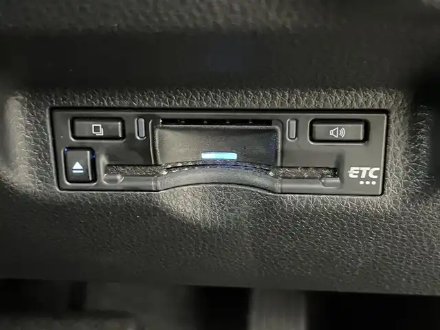 トヨタ シエンタ G 滋賀県 2025(令7)年 1.2万km ベージュ 純正8インチナビ/Bluetooth/USB/パノラミックビューモニター/両側パワースライドドア/セーフティセンス/コンフォートパッケージ/パーキングサポートブレーキ/ブラインドスポットモニター/LEDヘッドライト/ビルトインETC/純正フロアマット/ドアバイザー/プッシュスタート/スマートキー