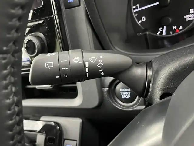 トヨタ シエンタ G 滋賀県 2025(令7)年 1.2万km ベージュ 純正8インチナビ/Bluetooth/USB/パノラミックビューモニター/両側パワースライドドア/セーフティセンス/コンフォートパッケージ/パーキングサポートブレーキ/ブラインドスポットモニター/LEDヘッドライト/ビルトインETC/純正フロアマット/ドアバイザー/プッシュスタート/スマートキー