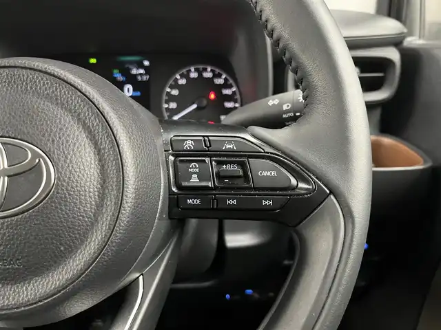 トヨタ シエンタ G 滋賀県 2025(令7)年 1.2万km ベージュ 純正8インチナビ/Bluetooth/USB/パノラミックビューモニター/両側パワースライドドア/セーフティセンス/コンフォートパッケージ/パーキングサポートブレーキ/ブラインドスポットモニター/LEDヘッドライト/ビルトインETC/純正フロアマット/ドアバイザー/プッシュスタート/スマートキー