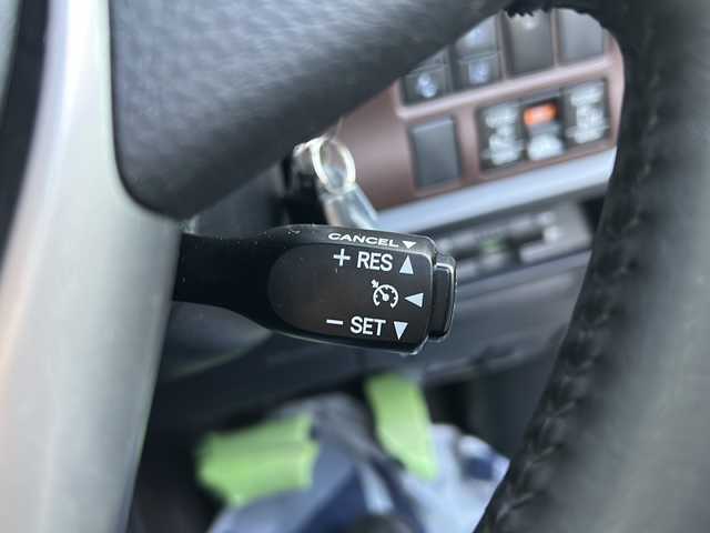 トヨタ エスクァイア Gi 福島県 2017(平29)年 8.5万km ホワイトパールクリスタルシャイン ロールサンシェード/フルモデリスタエアロ/純正ドアバイザー/電動格納ミラー/・ウィンカーミラー/革張りステアリング/・ステアリングスイッチ/・クルーズコントロール