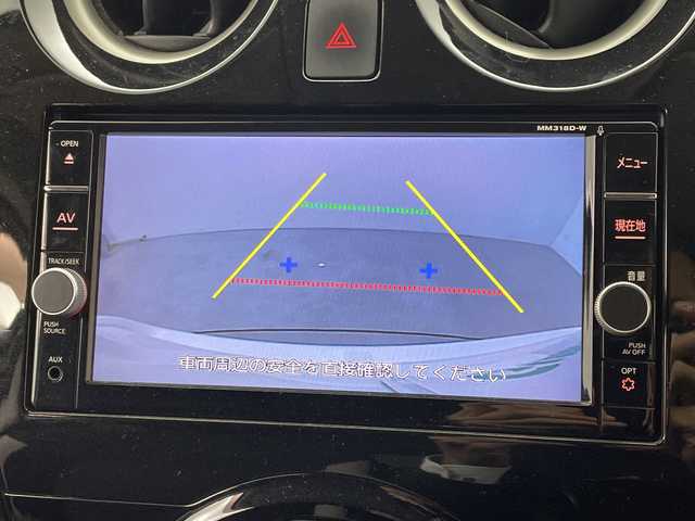 日産 ノート 鹿児島県 2018(平30)年 5.9万km パール フルエアロ　/純正SDナビ　/（フルセグ/Bluetooth/CD/DVD）/バックカメラ　/ドライブレコーダー　/エマージェンシーブレーキ　/レーンディパーチャーアラート　/コーナーセンサー　/ステアリングリモコン　/ＥＴＣ　/衝突軽減ブレーキ　/プッシュスタートボタン/スマートキー/取扱説明書