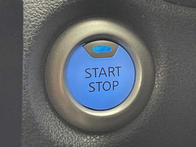 日産 ノート 鹿児島県 2018(平30)年 5.9万km パール フルエアロ　/純正SDナビ　/（フルセグ/Bluetooth/CD/DVD）/バックカメラ　/ドライブレコーダー　/エマージェンシーブレーキ　/レーンディパーチャーアラート　/コーナーセンサー　/ステアリングリモコン　/ＥＴＣ　/衝突軽減ブレーキ　/プッシュスタートボタン/スマートキー/取扱説明書